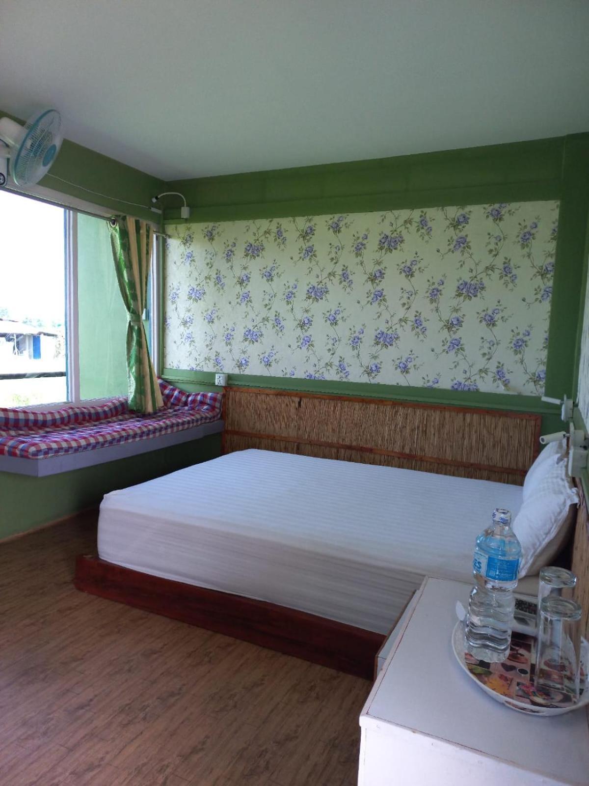 Hippies Colony - Travellers Home ソーラハ エクステリア 写真